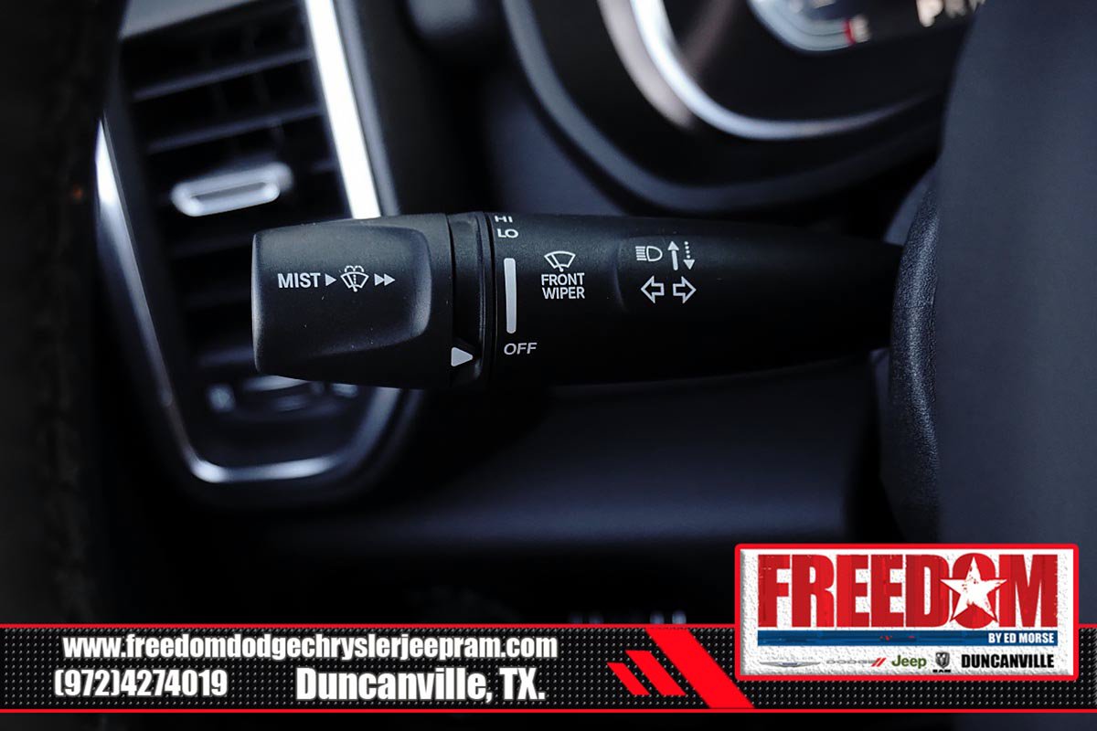 Used 2025 RAM 3500 Laramie AWD/4WD image 30