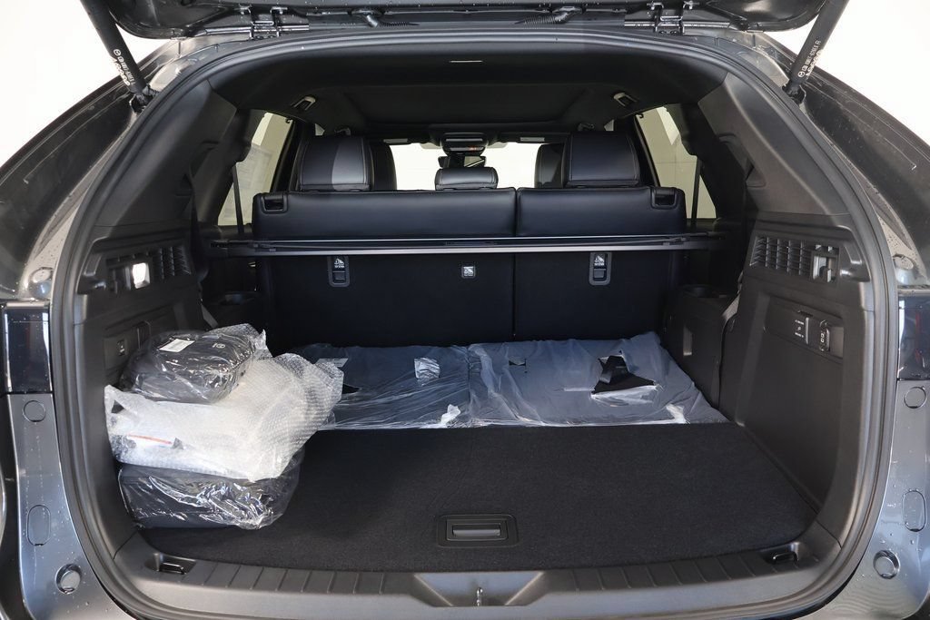 New 2026 MAZDA CX-90 Plug-In Hybrid w/ Premium Plus AWD/4WD image 8
