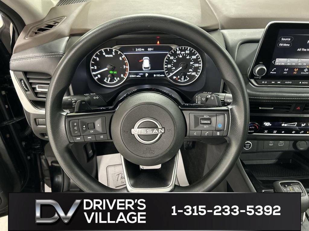 Used 2023 Nissan Rogue SV AWD/4WD image 4