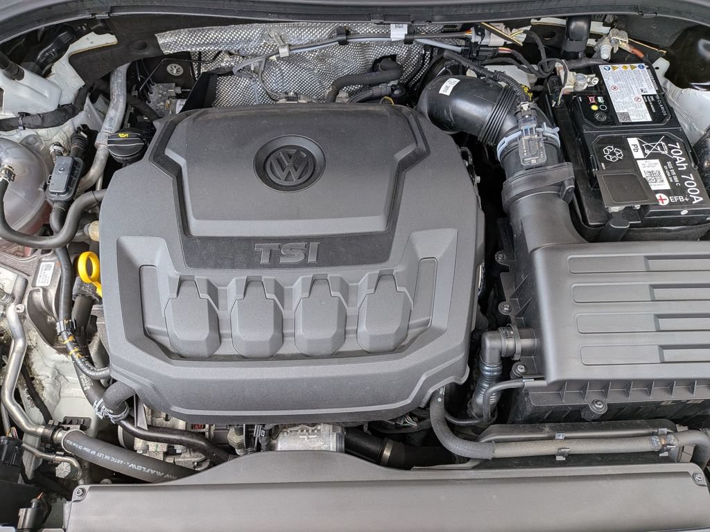 Used 2024 Volkswagen Tiguan SE AWD/4WD image 36