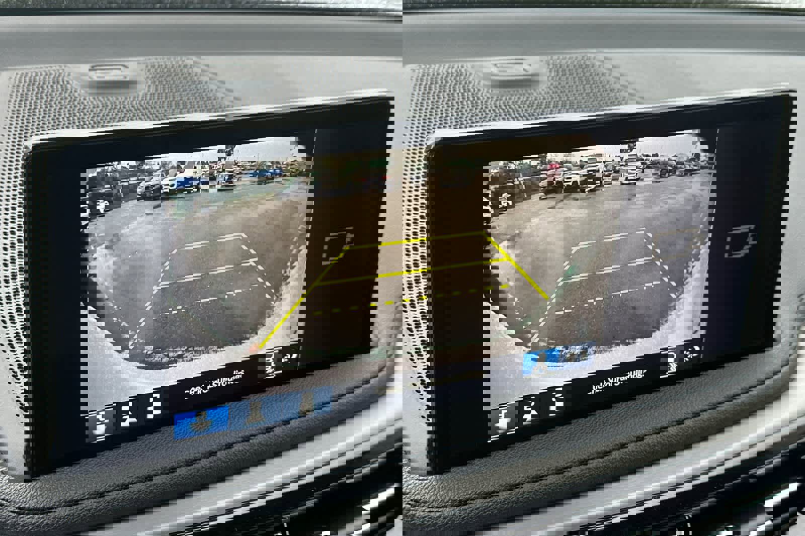 Certified 2025 Acura MDX SH-AWD w/ Technology Package image 17