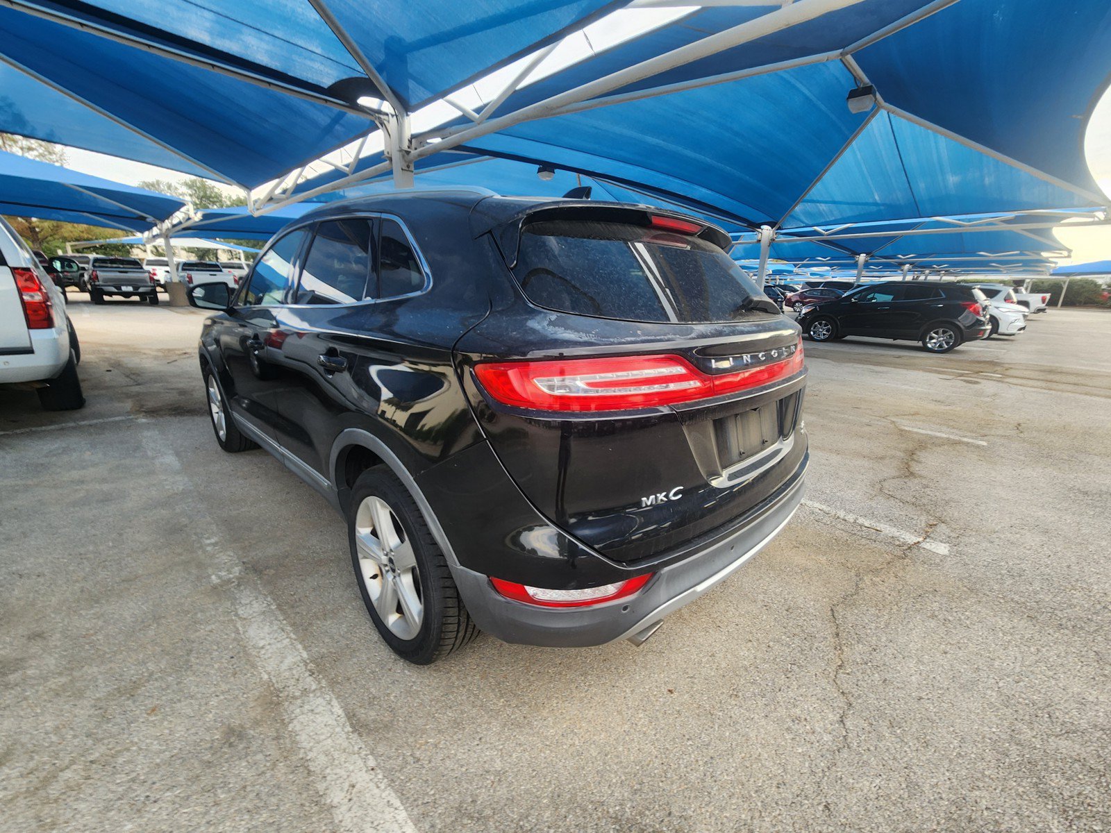Used 2015 Lincoln MKC FWD image 3