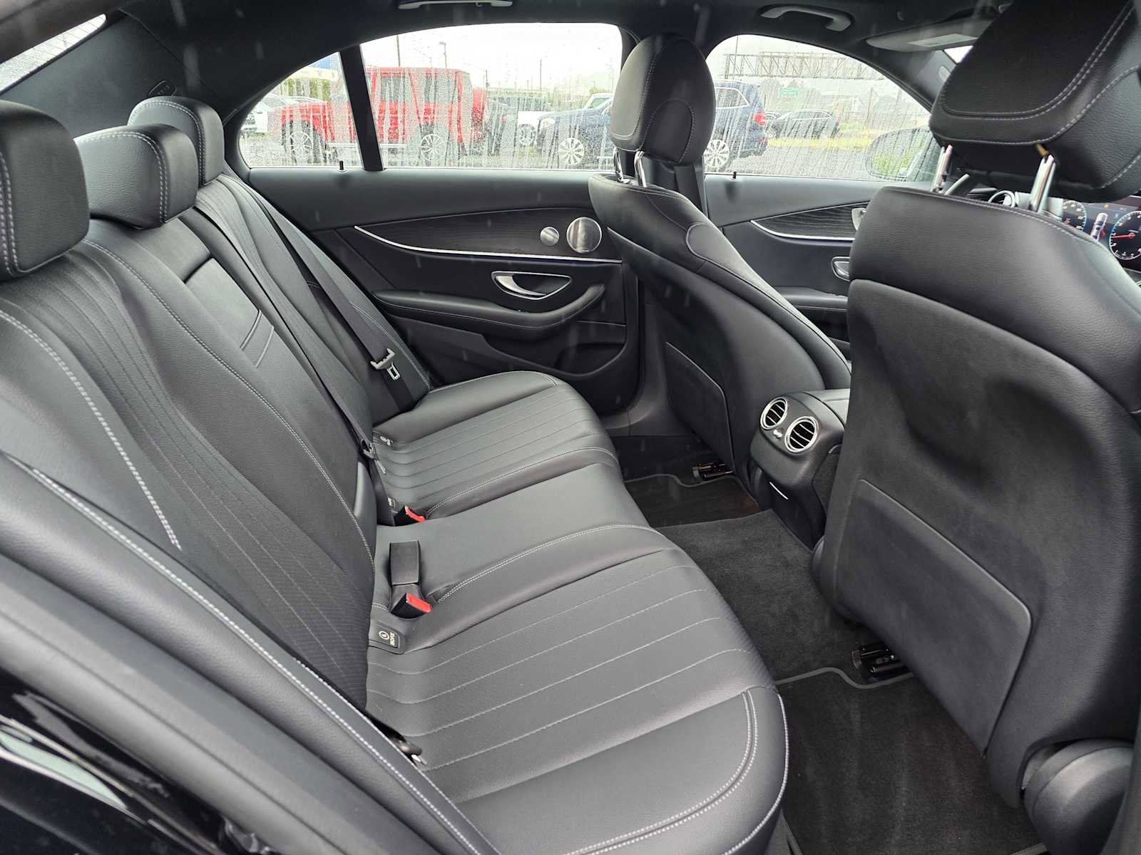 Used 2020 Mercedes-Benz E 350 Sedan image 13