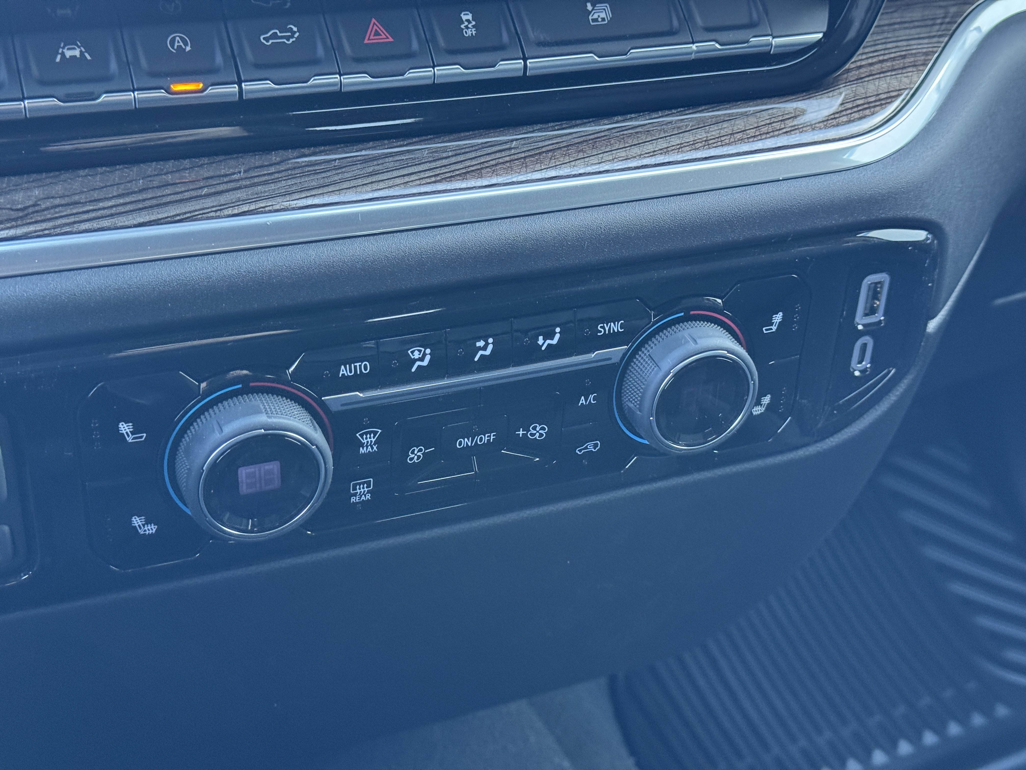 New 2026 Chevrolet Silverado 1500 LT w/ True North Edition Plus image 23