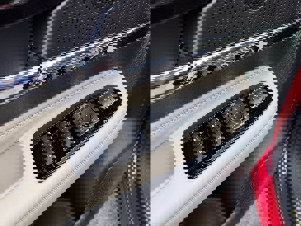 New 2026 Lincoln Corsair Premiere image 13