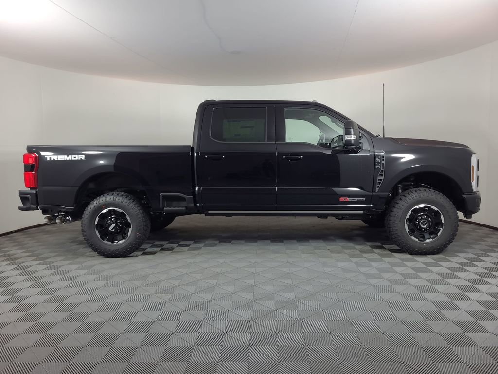 New 2026 Ford F350 Platinum w/ Tremor Off-Road Package AWD/4WD video 2