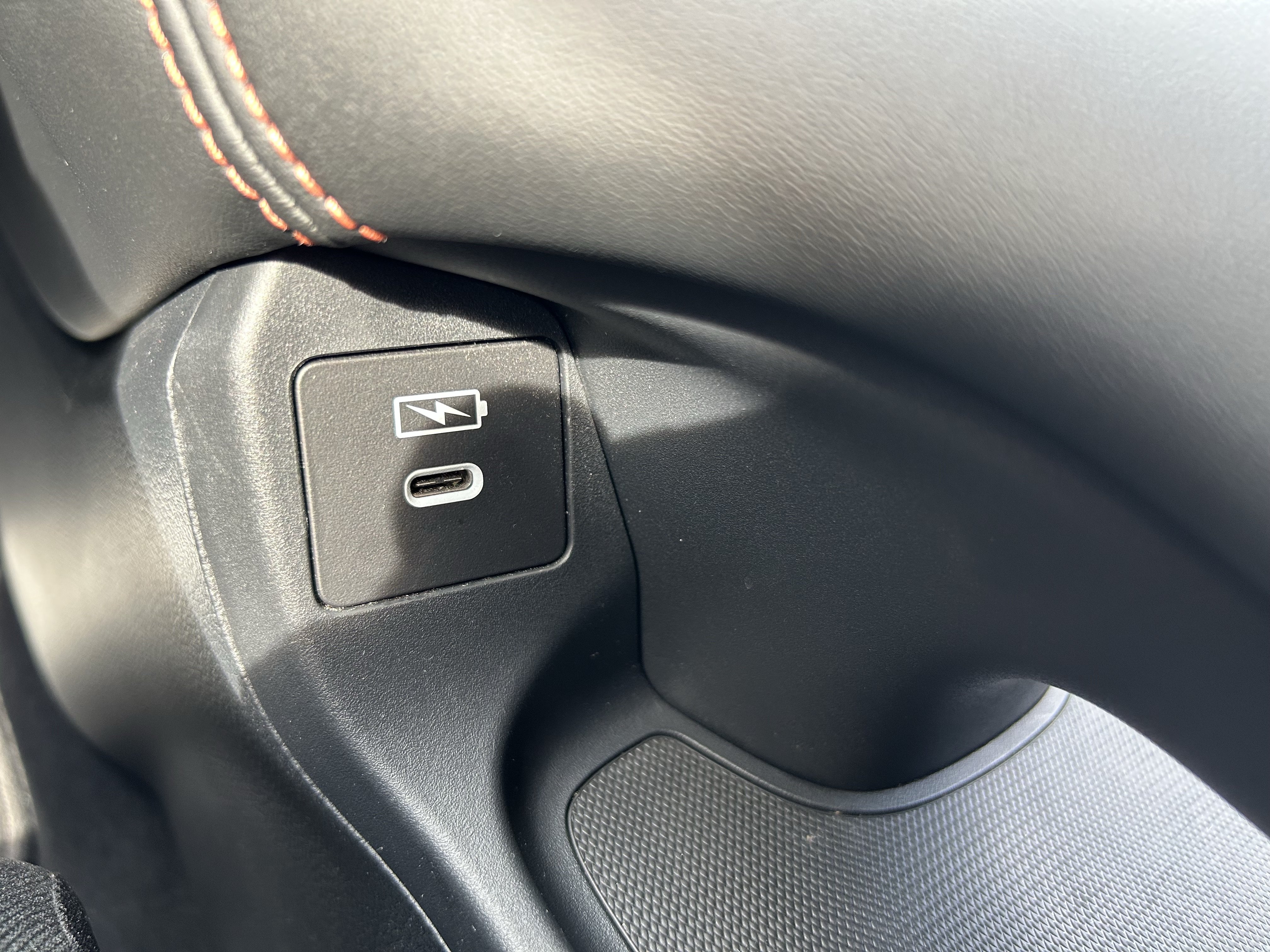 Used 2025 Honda HR-V Sport image 30