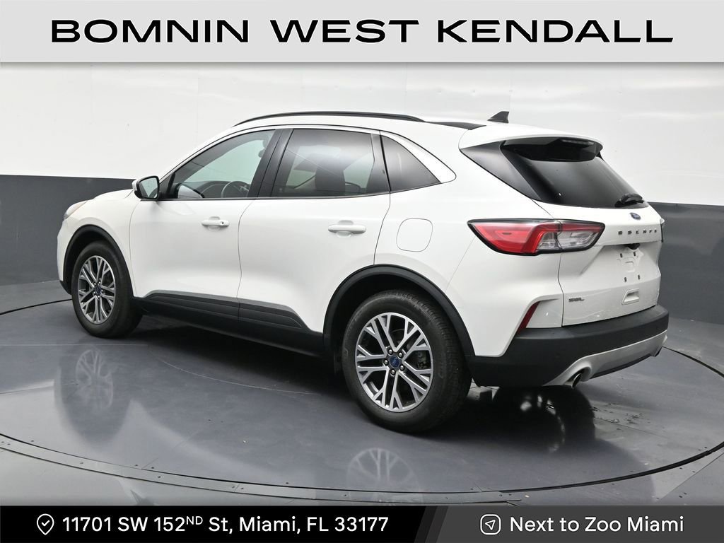 Used 2021 Ford Escape SEL w/ Technology Package image 3