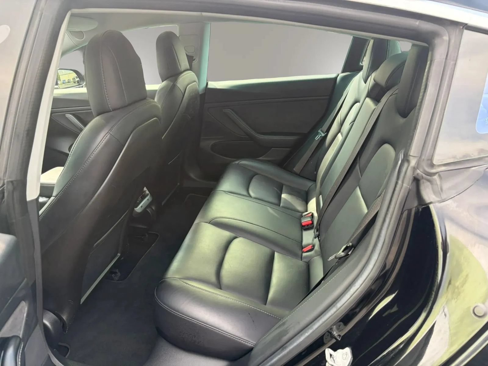 Used 2018 Tesla Model 3 Long Range RWD image 20