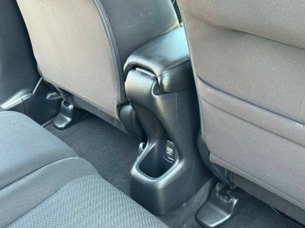 Used 2016 Honda HR-V LX image 24