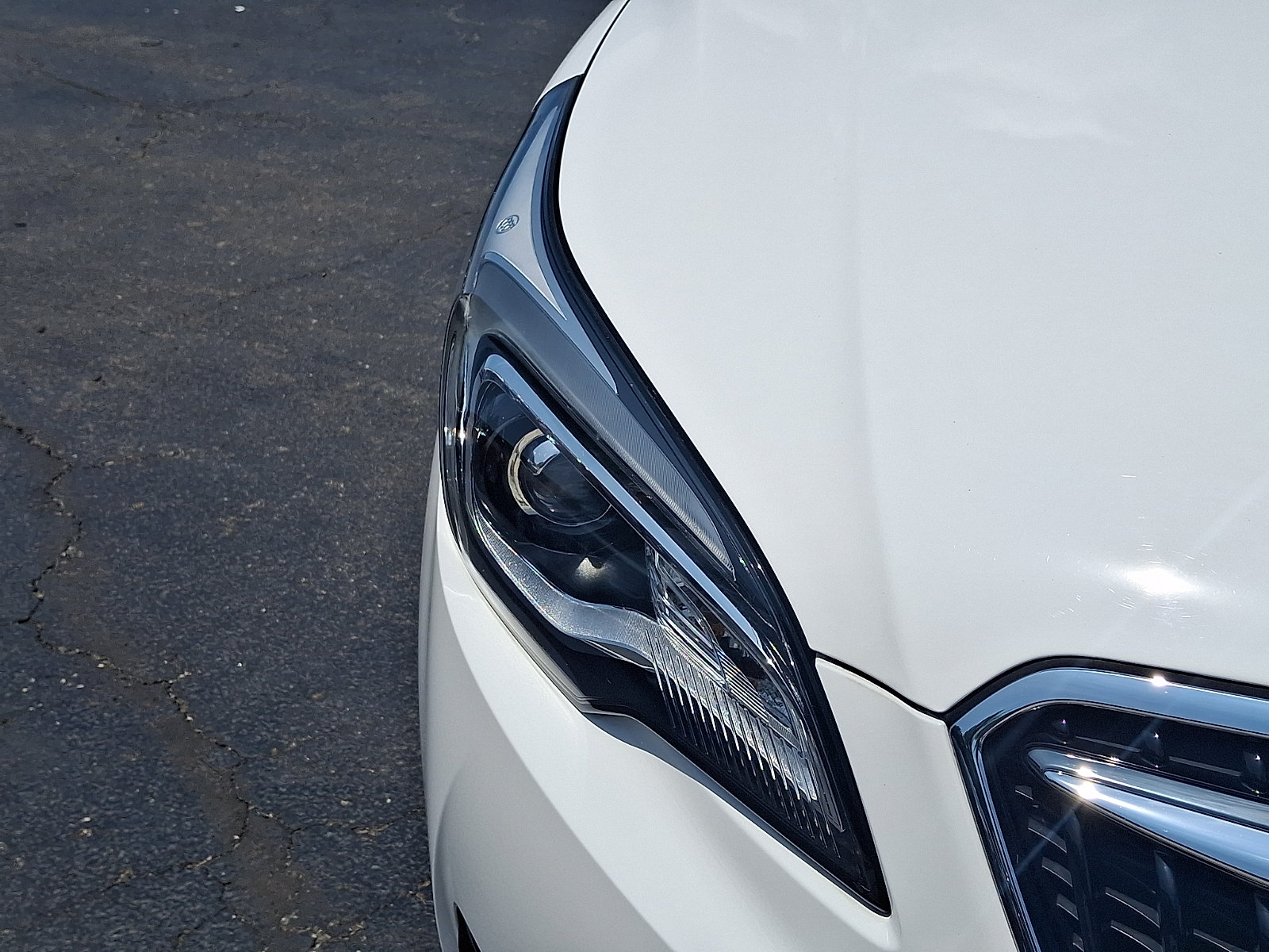 Used 2019 Buick Envision Essence AWD/4WD image 9