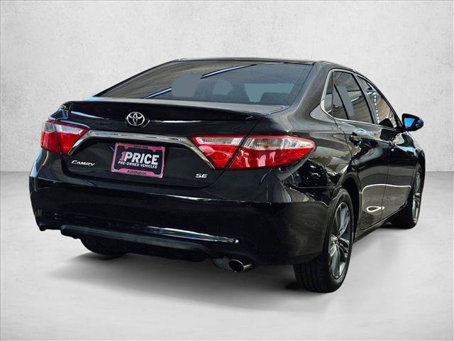 Used 2015 Toyota Camry SE FWD image 5