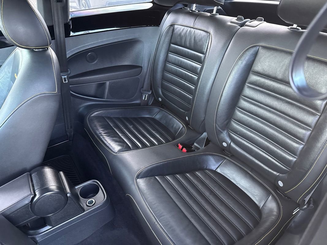 Used 2014 Volkswagen Beetle GSR image 17