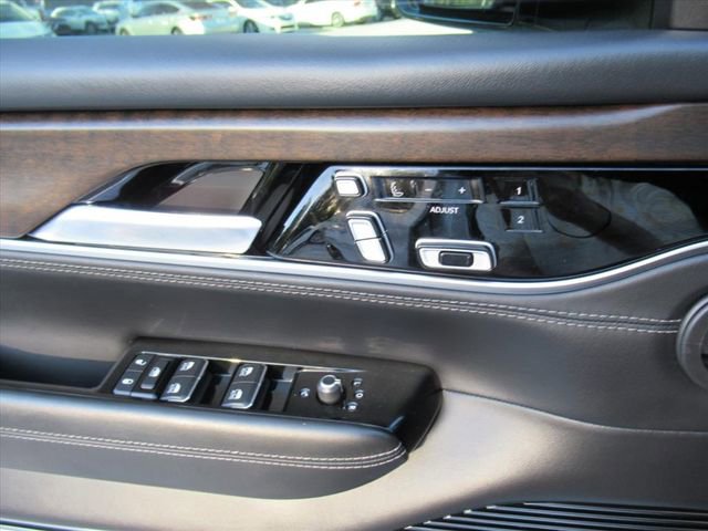 Used 2022 Jeep Grand Wagoneer Series I AWD/4WD image 24