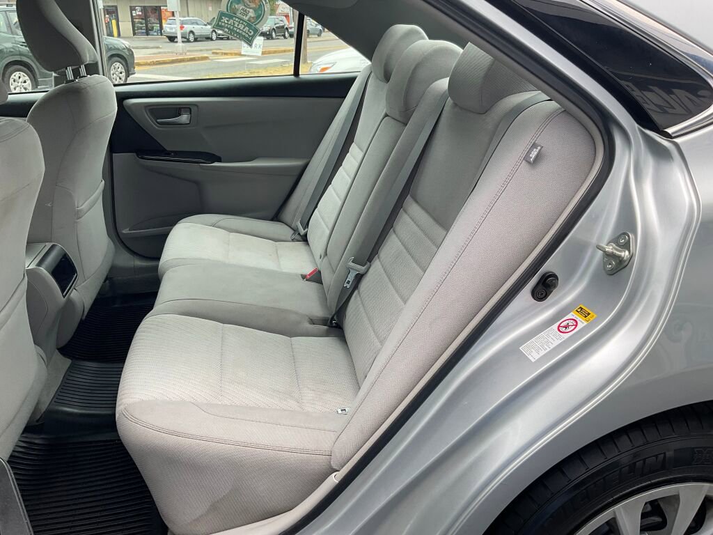 Used 2017 Toyota Camry LE image 13