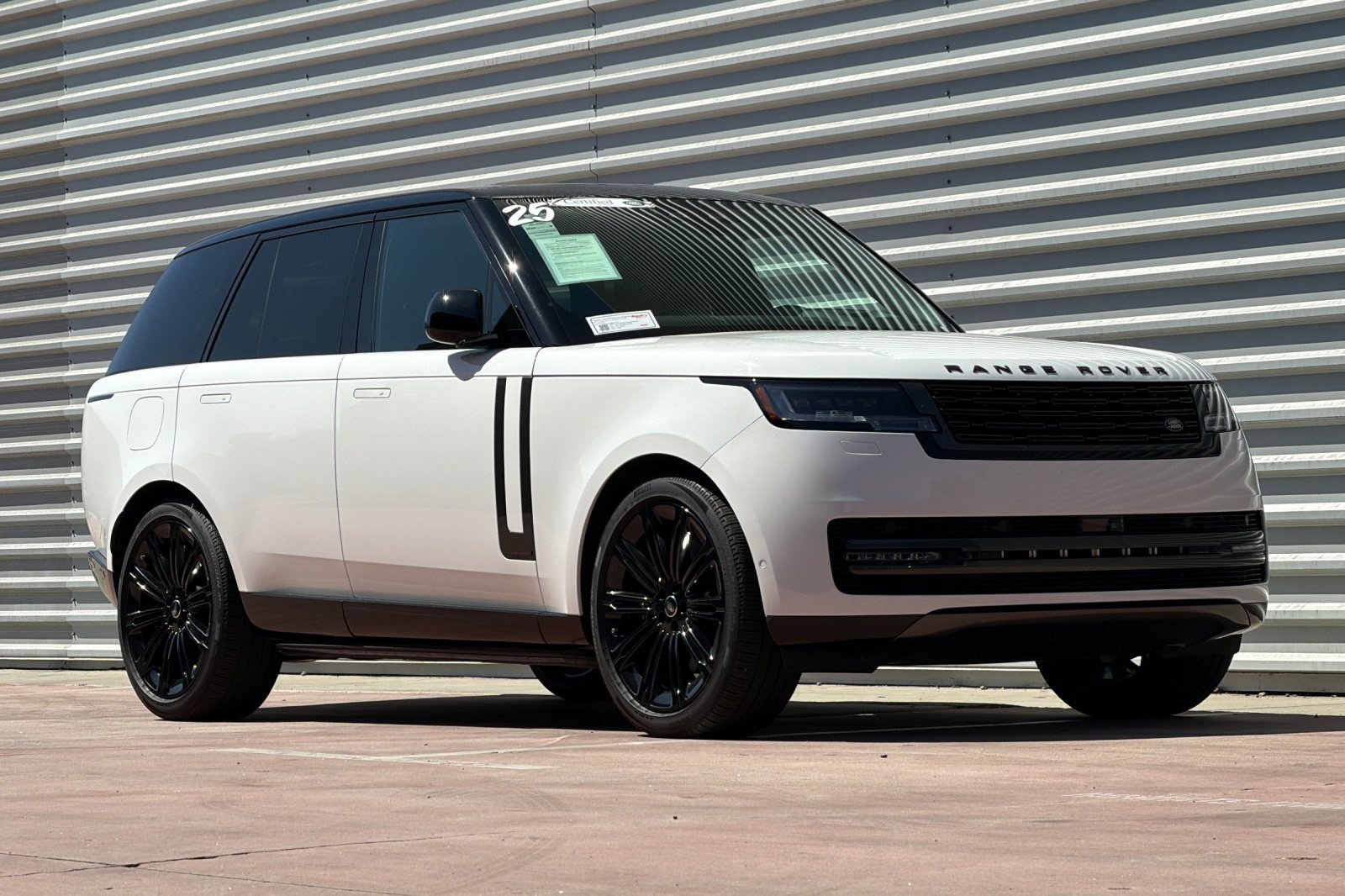 Certified 2025 Land Rover Range Rover Autobiography AWD/4WD image 7
