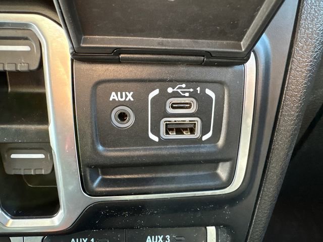 Certified 2025 Jeep Wrangler Unlimited Rubicon image 36