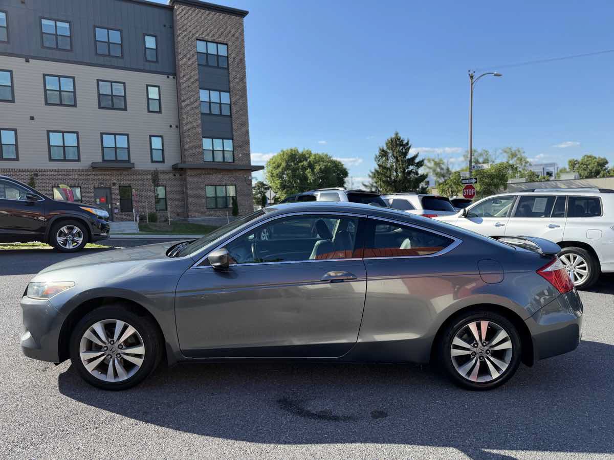 Used 2010 Honda Accord EX-L image 4