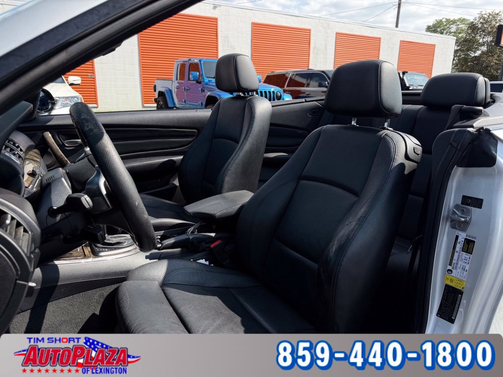 Used 2009 BMW 135i Convertible RWD image 13
