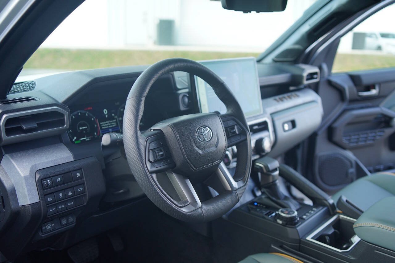 Used 2024 Toyota Tacoma 4x4 Double Cab Hybrid image 29
