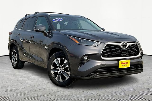 Used 2022 Toyota Highlander XLE