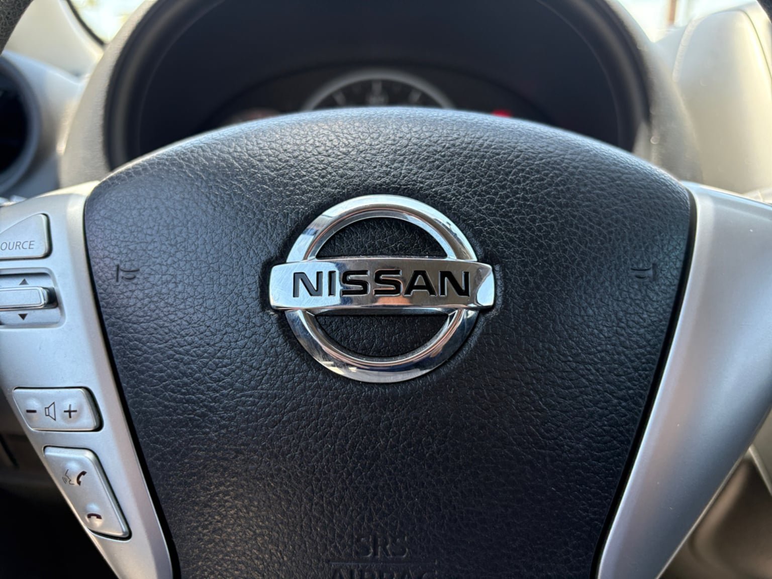 Used 2015 Nissan Versa S FWD image 25