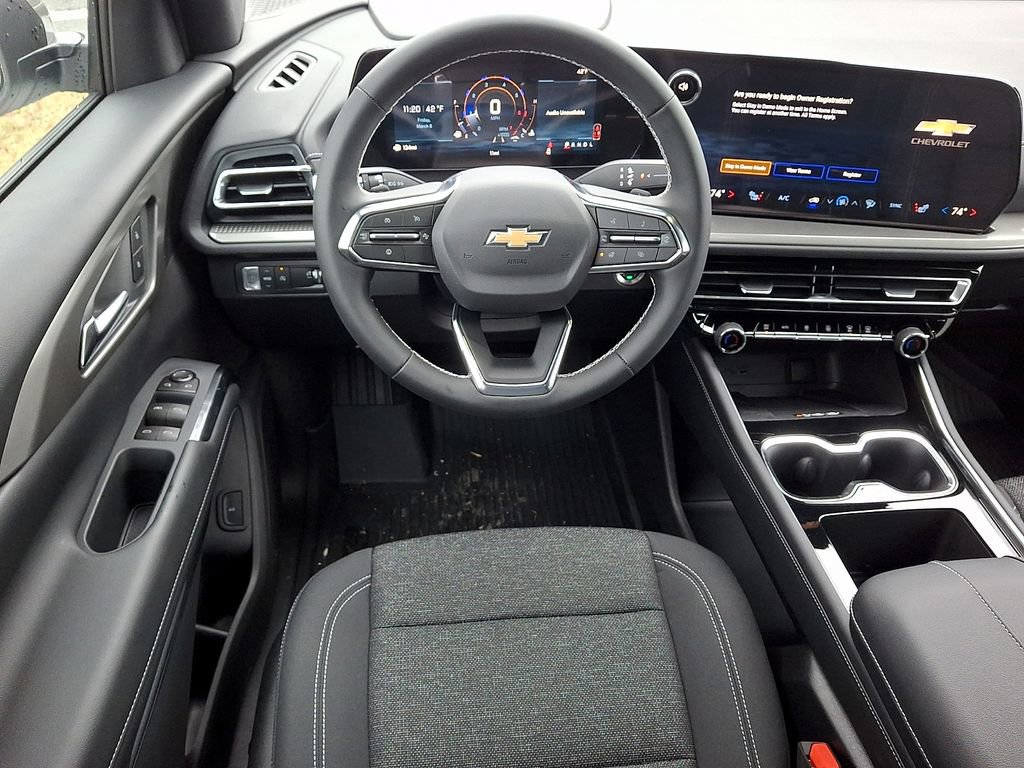 New 2026 Chevrolet Traverse LT w/ LPO, Floor Liner Package FWD image 8