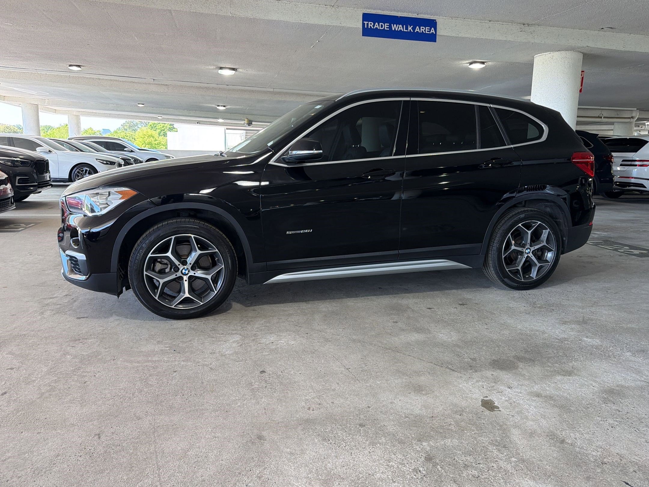 Used 2018 BMW X1 sDrive28i image 2
