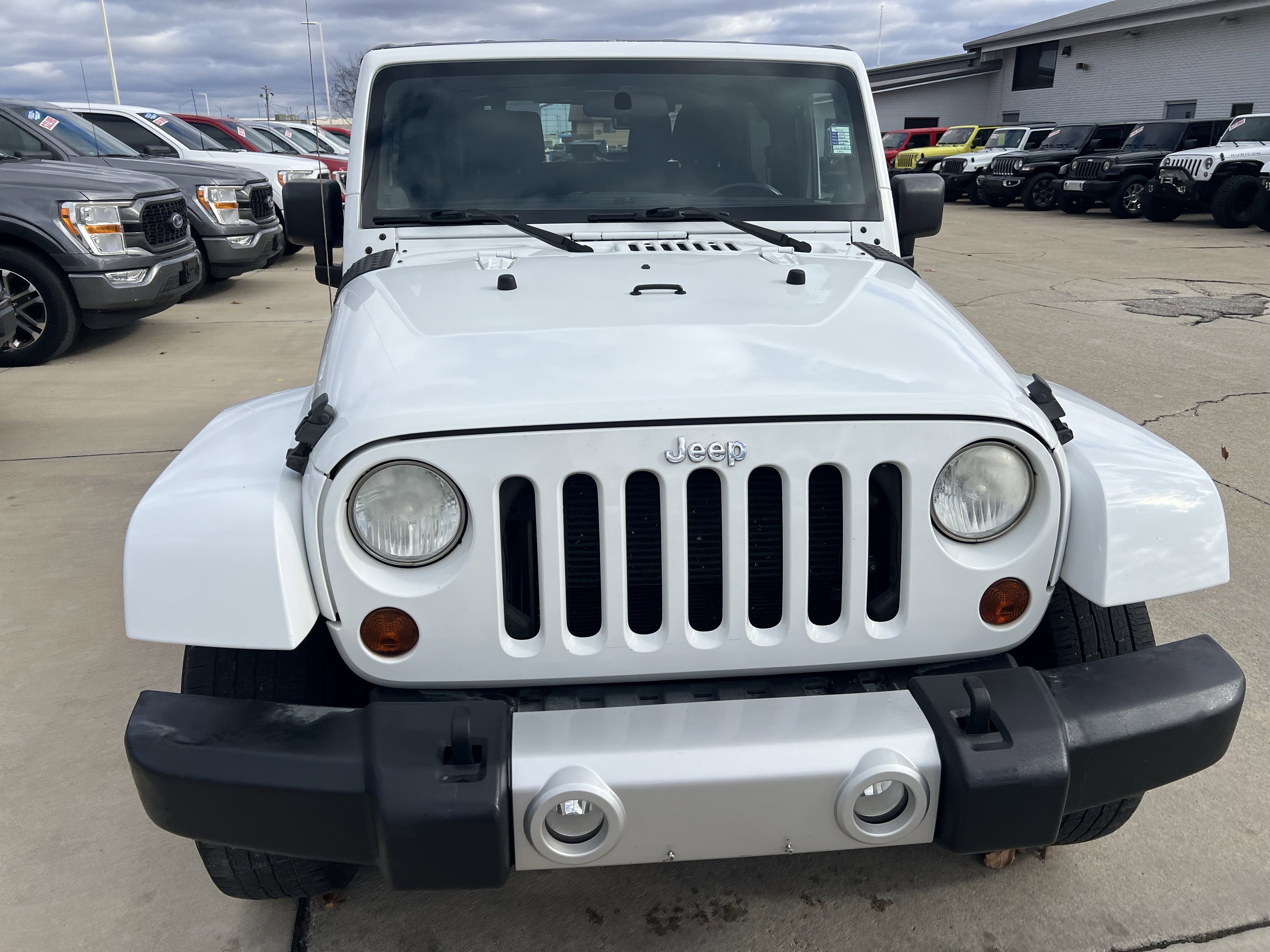 Used 2012 Jeep Wrangler Sahara image 21