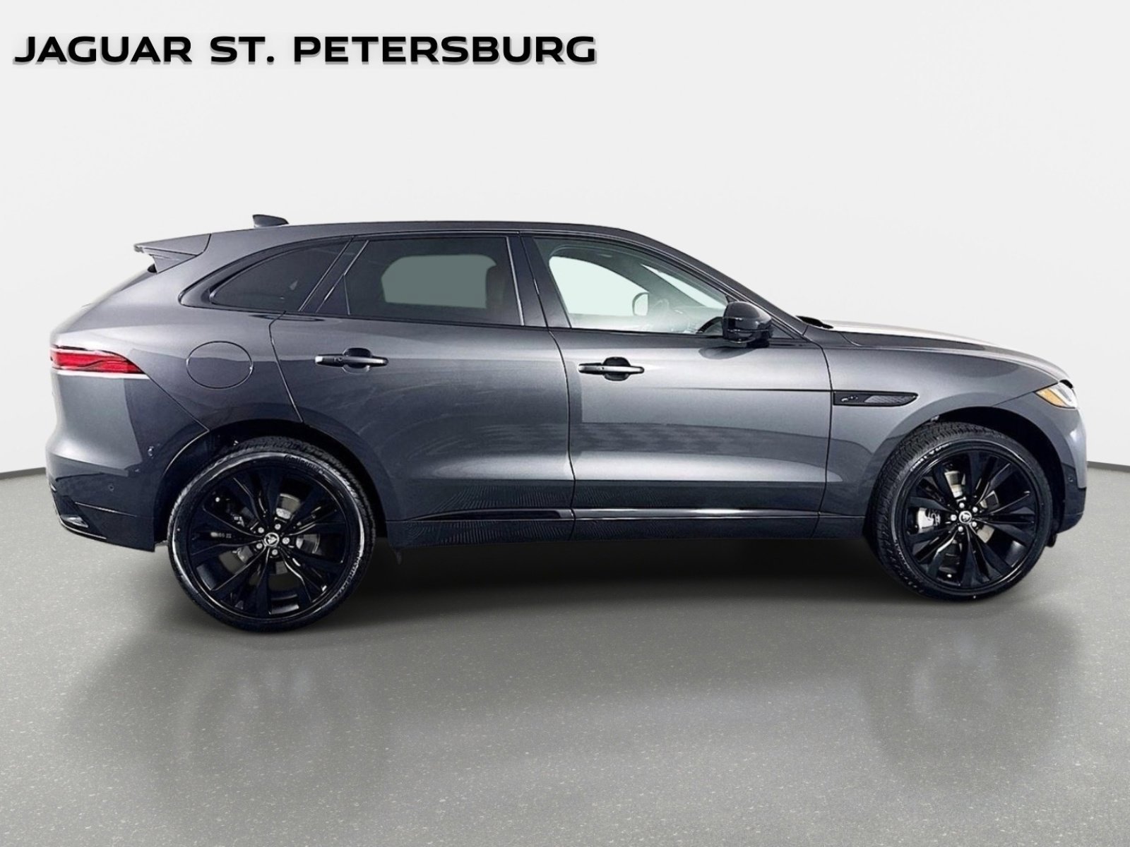 Used 2026 Jaguar F-PACE R-Dynamic S AWD/4WD image 4