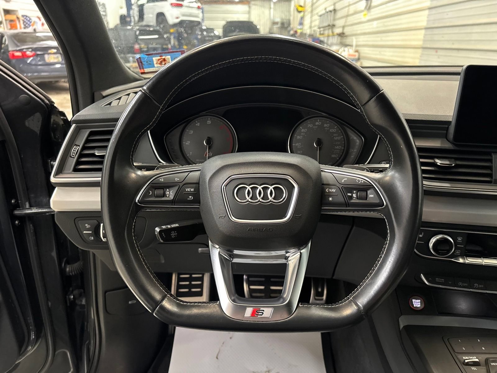 Used 2020 Audi SQ5 Premium w/ Convenience Package AWD/4WD image 13