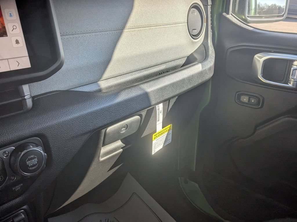 New 2026 Jeep Gladiator Sport AWD/4WD image 24