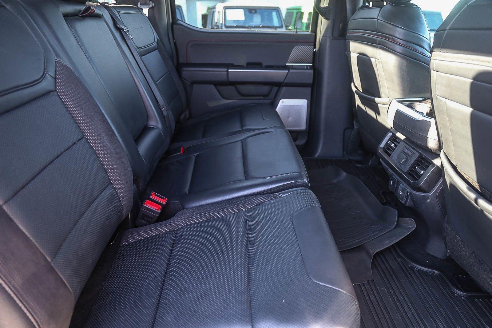 Used 2025 Ford F150 Raptor image 16