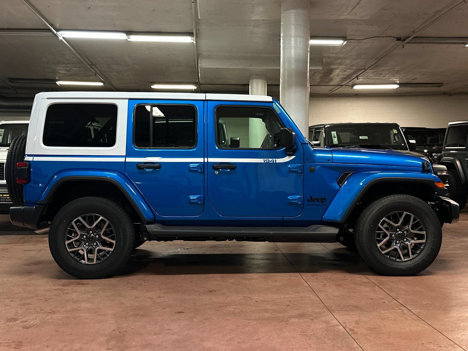 New 2026 Jeep Wrangler Unlimited Sahara w/ Whitecap Package AWD/4WD image 6
