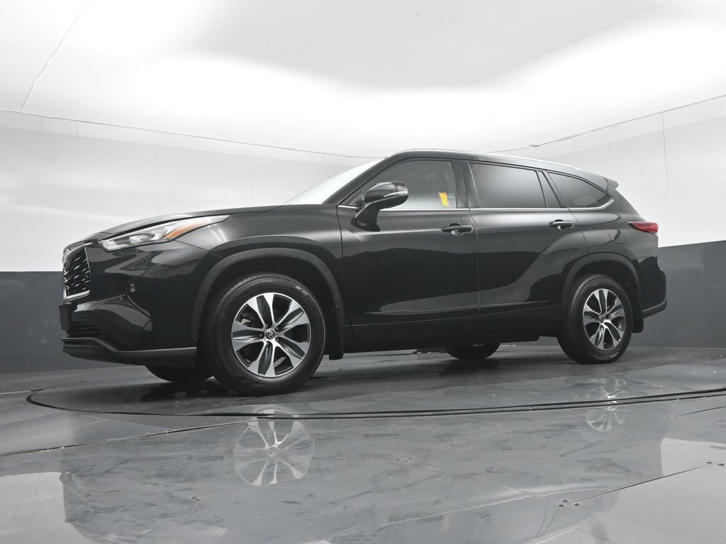 Used 2020 Toyota Highlander XLE AWD/4WD image 67