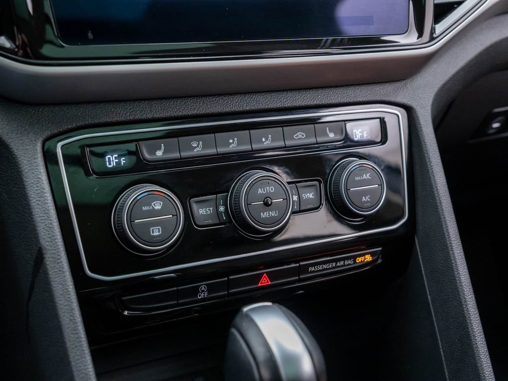 Used 2023 Volkswagen Atlas SEL image 28