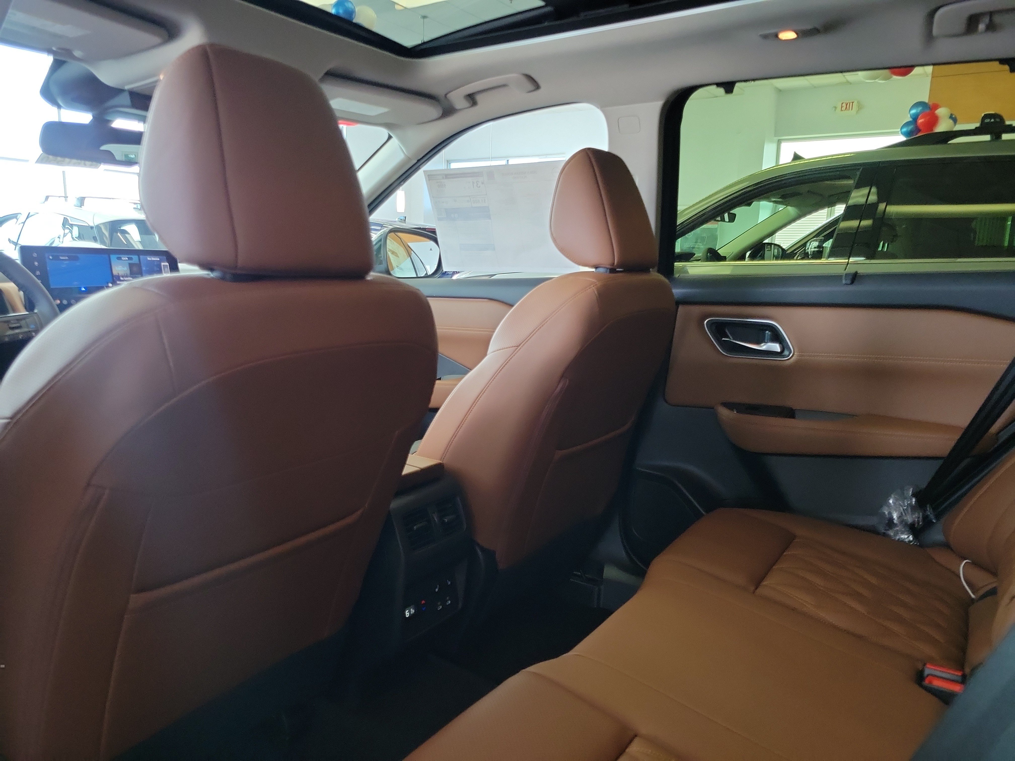 New 2026 Nissan Rogue Platinum w/ Platinum Premium Package AWD/4WD image 14