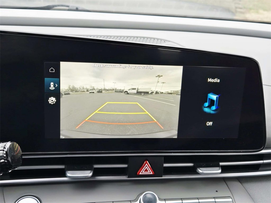 Used 2023 Hyundai Elantra SEL w/ Convenience Package image 27