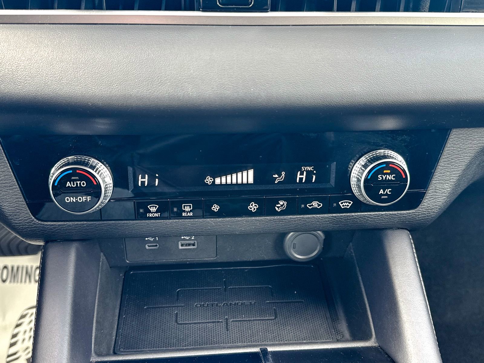 Used 2024 Mitsubishi Outlander ES image 28