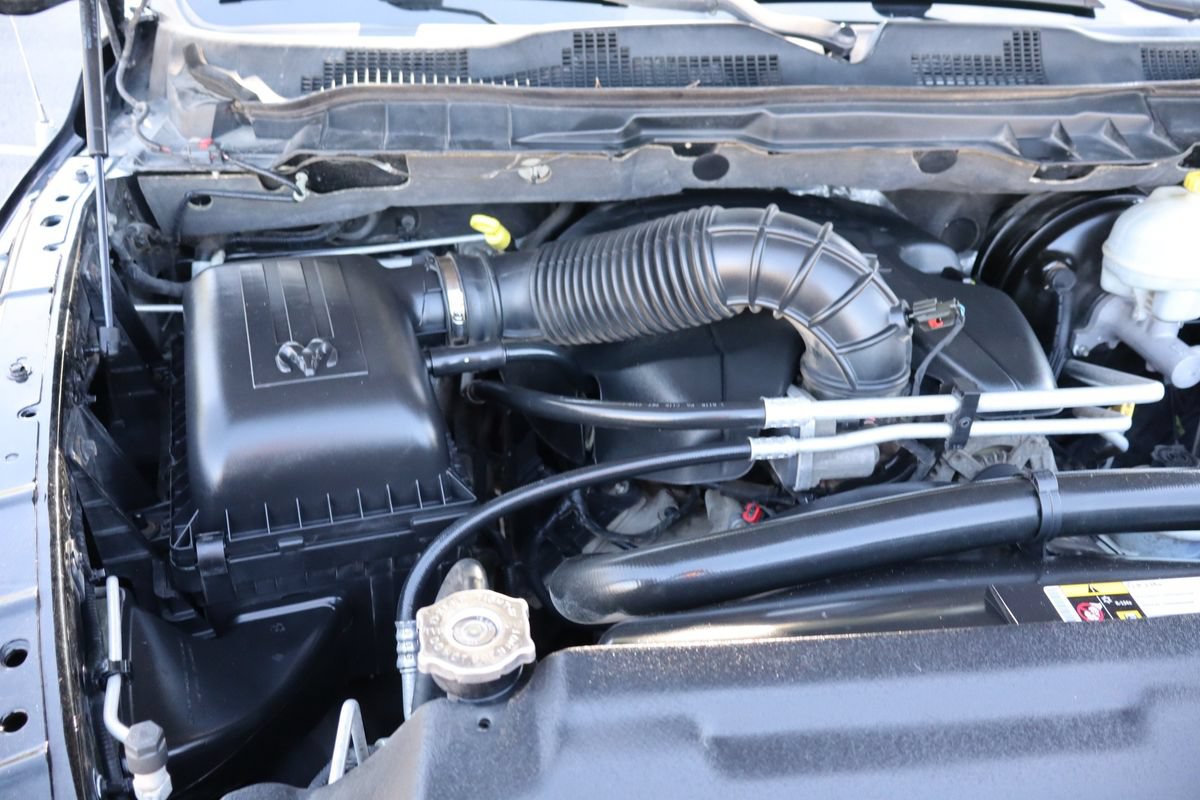 Used 2012 RAM 1500 Laramie Limited AWD/4WD image 38