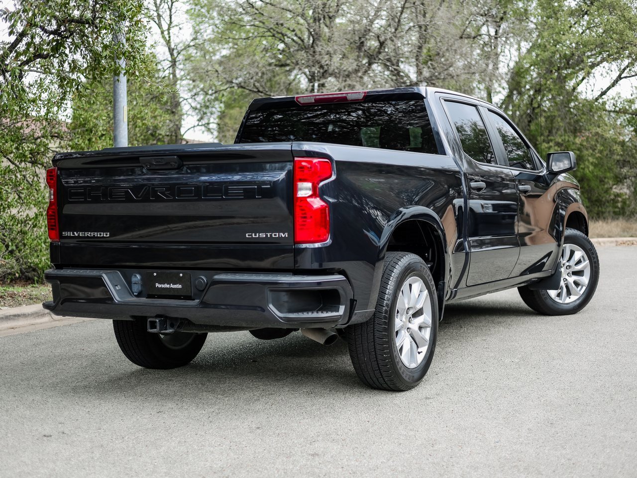 Used 2022 Chevrolet Silverado 1500 Custom image 8