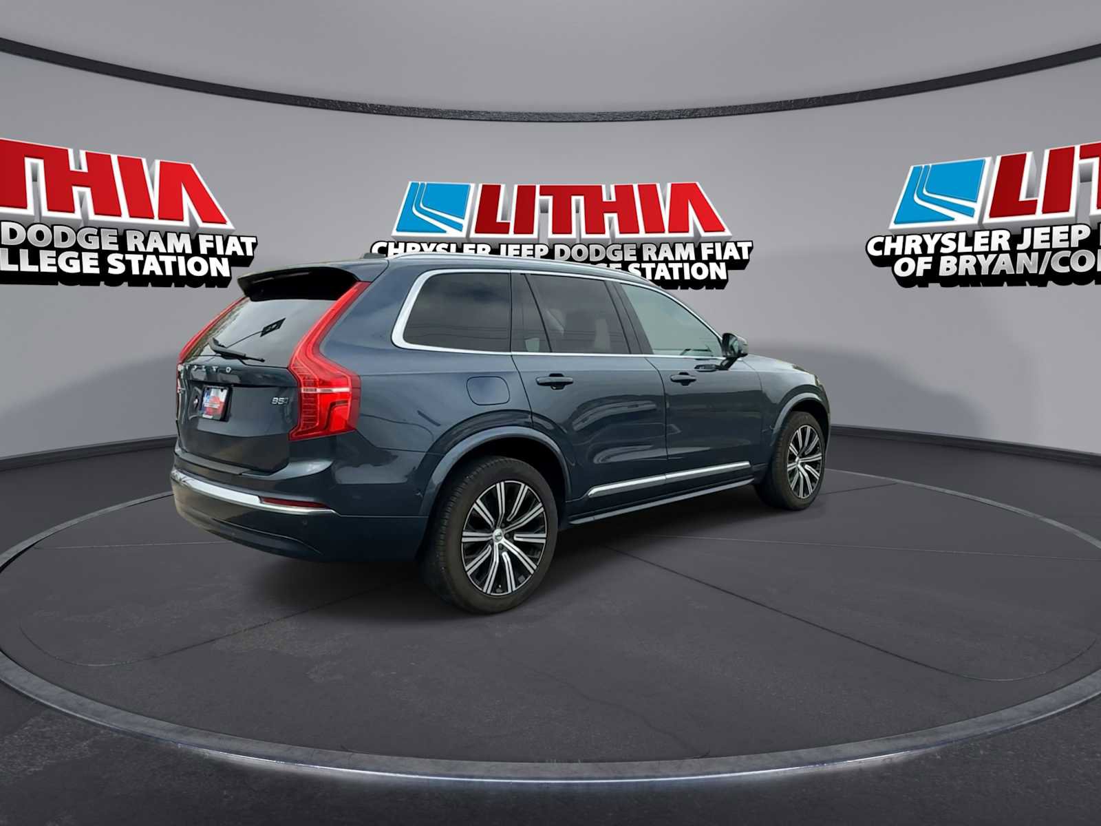 Used 2023 Volvo XC90 B5 Plus image 8