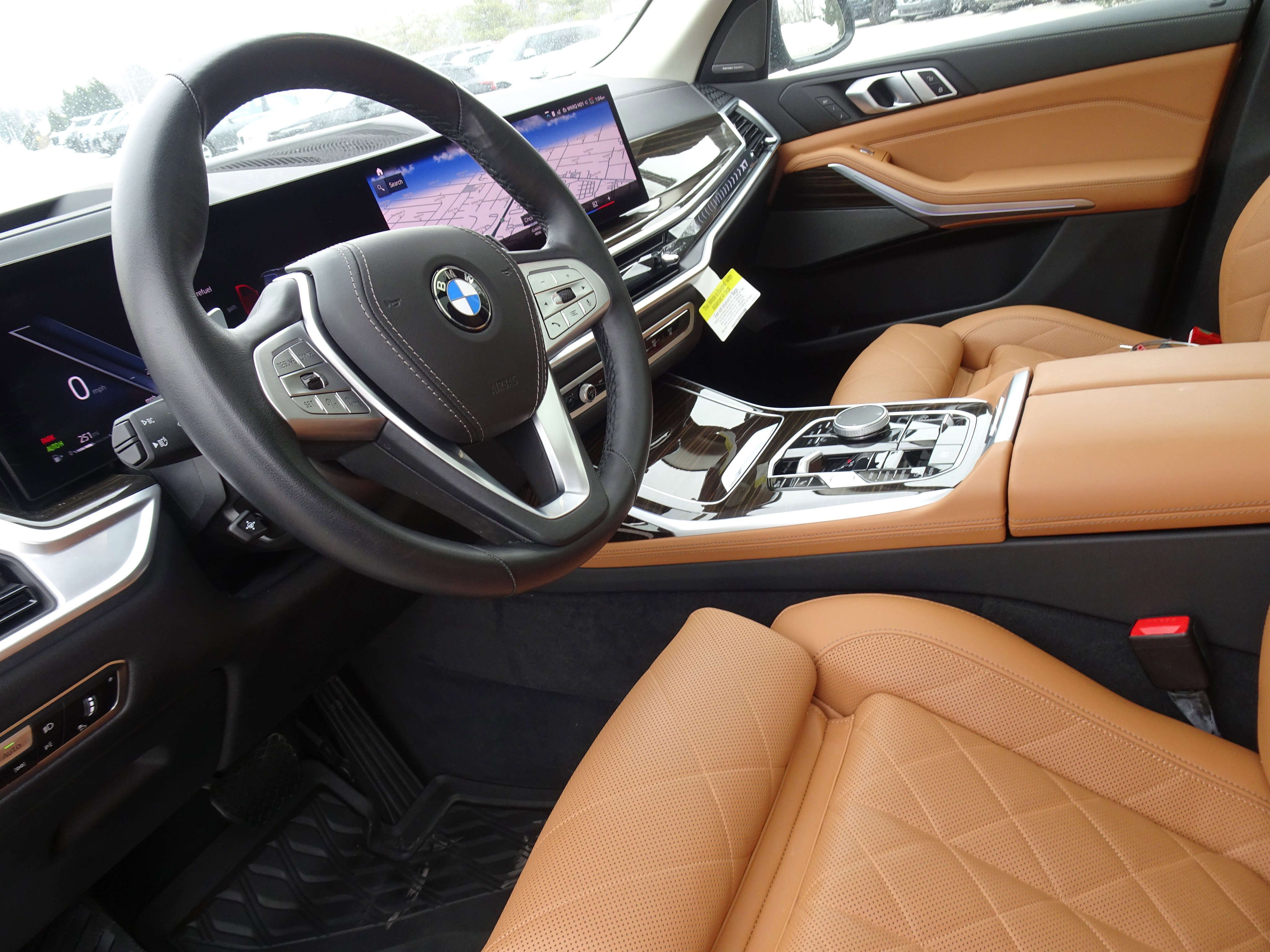 Used 2023 BMW X7 xDrive40i w/ Premium Package image 16