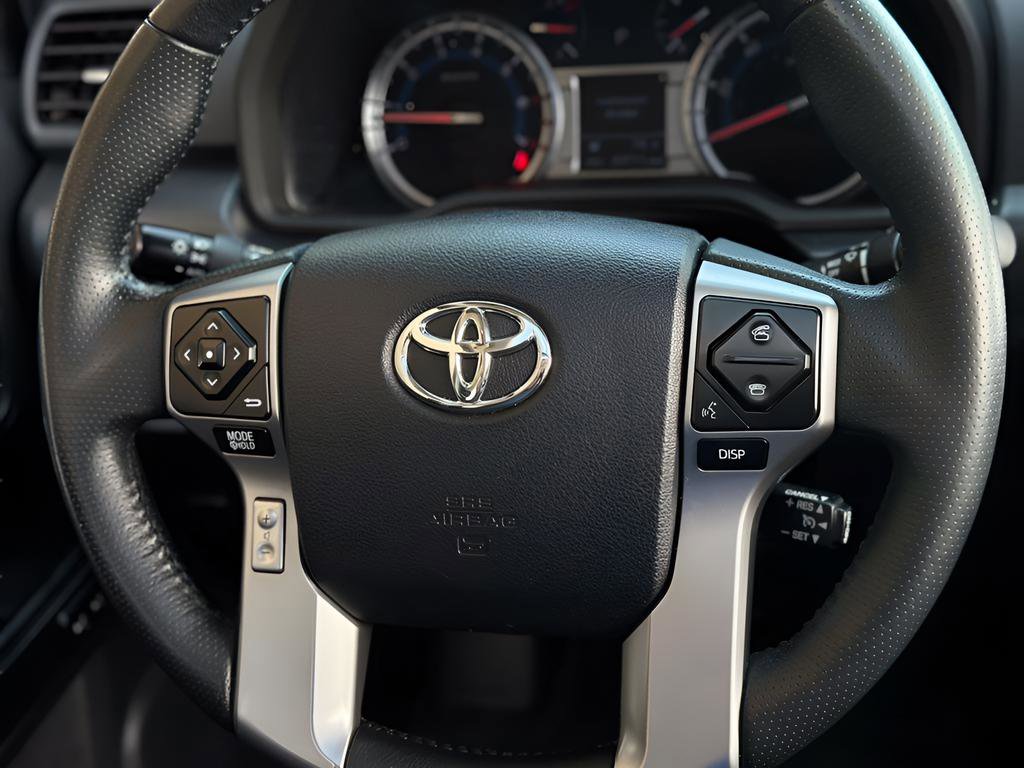 Used 2014 Toyota 4Runner Limited image 15