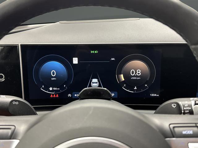 Used 2025 Hyundai Tucson Limited image 18