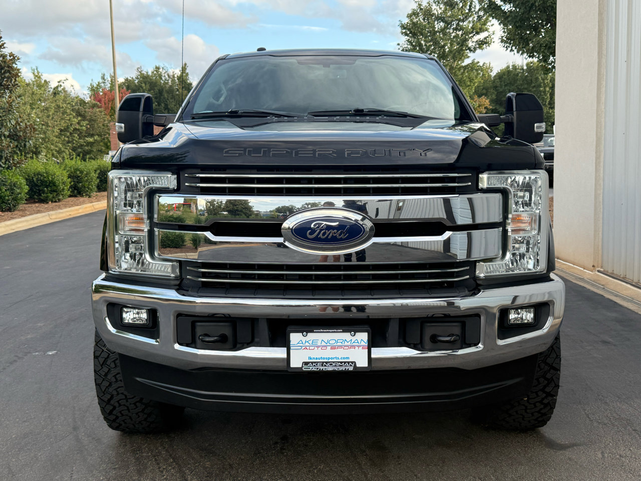 Used 2017 Ford F250 Lariat w/ Lariat Value Package image 9