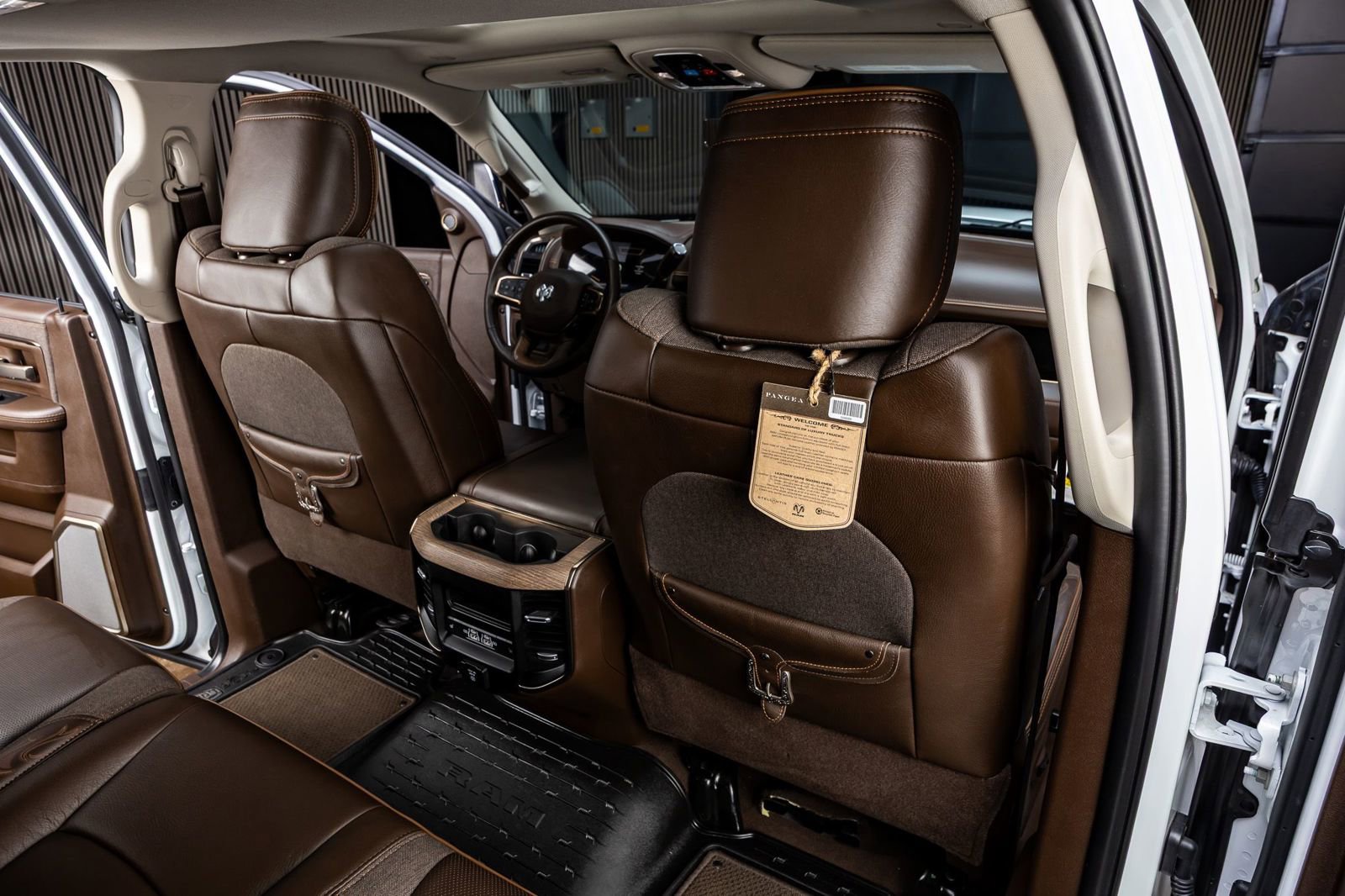 Used 2025 RAM 3500 Longhorn image 30