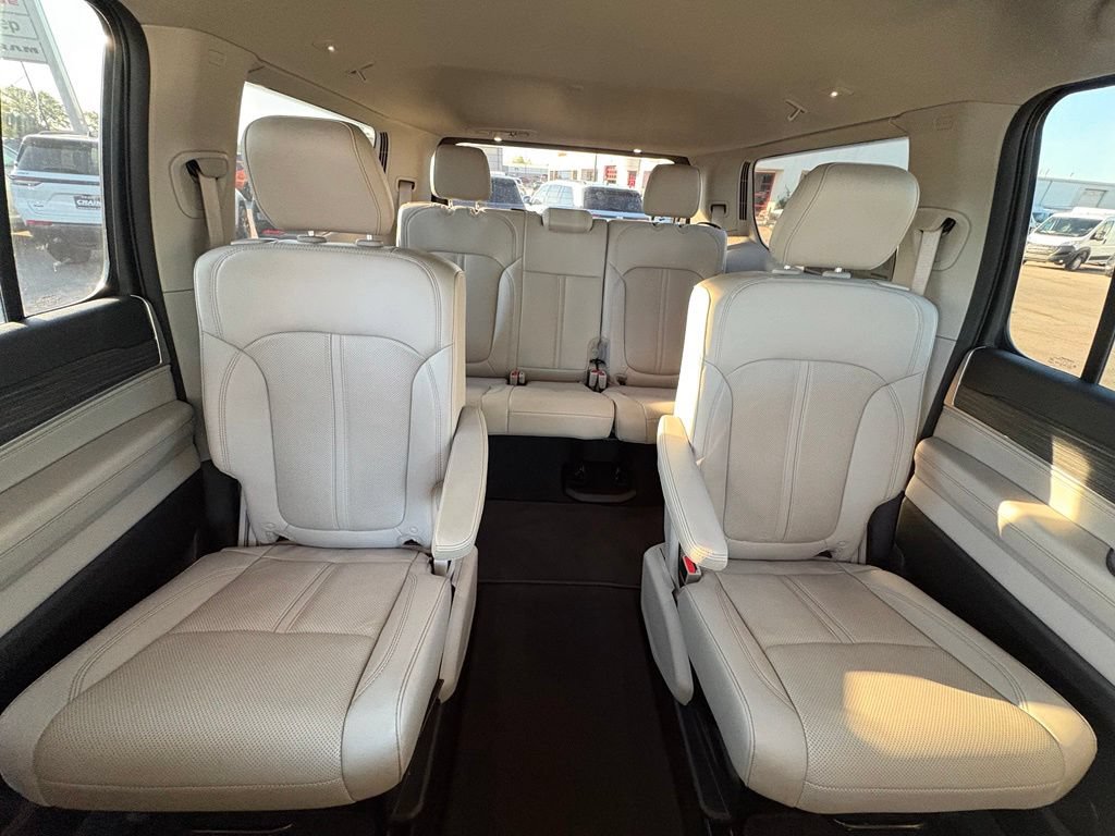 Used 2023 Jeep Wagoneer Series II w/ Flexible Seating Group AWD/4WD image 30
