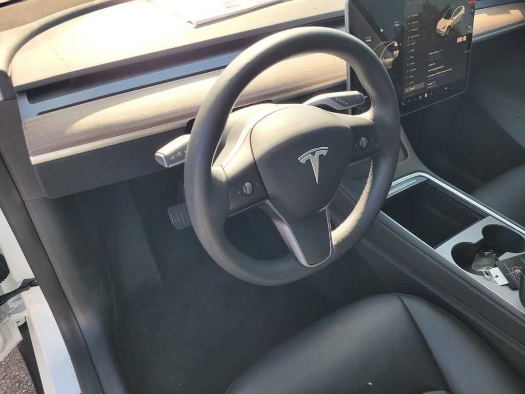 Used 2023 Tesla Model Y Long Range AWD/4WD image 26