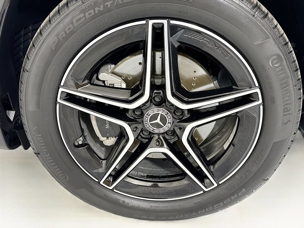 Certified 2025 Mercedes-Benz GLB 250 image 30